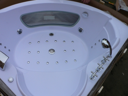 /img.php?img=../santehnika1.lv/content/catalog/Džakuzi/26/FIL6453-500x500.JPG